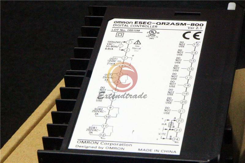 1PCS NEW IN BOX Omron E5EC-QR2ASM-800 Temperature Controller 100-240VAC