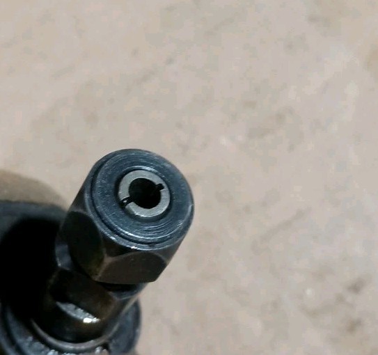 RIGHT ANGLE DRIVE Nut Driver ASSEMBLY