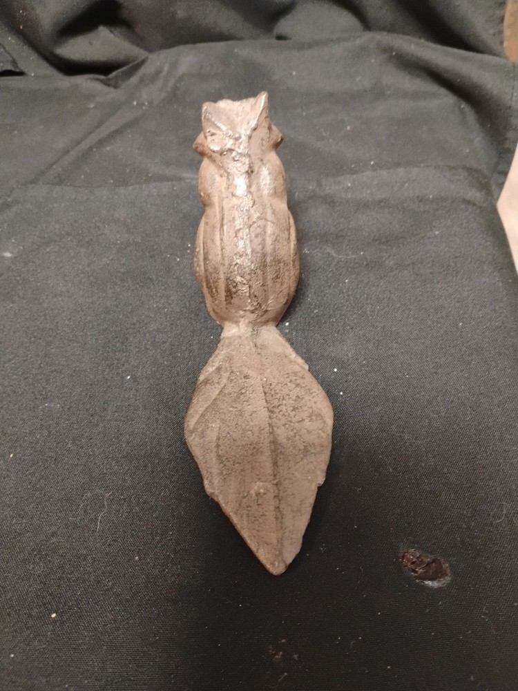 Comfy Hour Cast Iron Squirrel Door Stopper