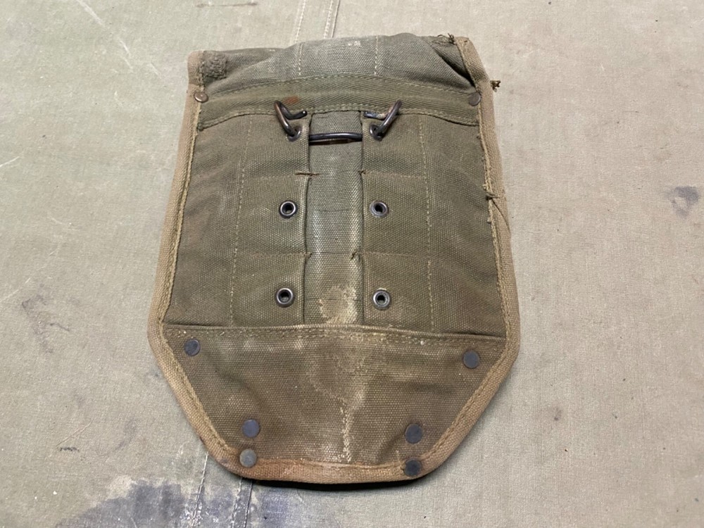 ORIGINAL WWII US ARMY M1943 M43 COMBAT FIELD SHOVEL CARRIER COVER-TRANSITIONAL