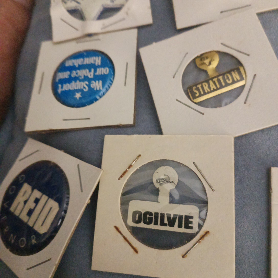 Lot of 40 Chicago Illinois local political pinback button pin.1960-1980s