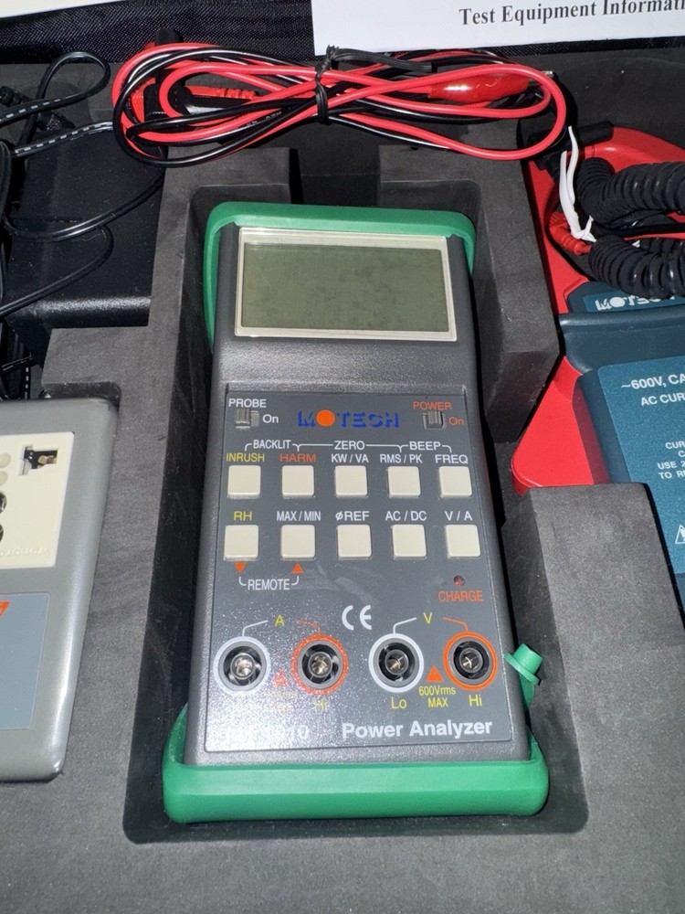 MOTECH MT1010 Power Analyzer Kit W/ Ac Current Clamp, Load Adapter, Manual, Case