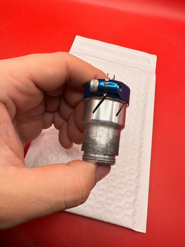 CCM AKAThreaded Feedneck