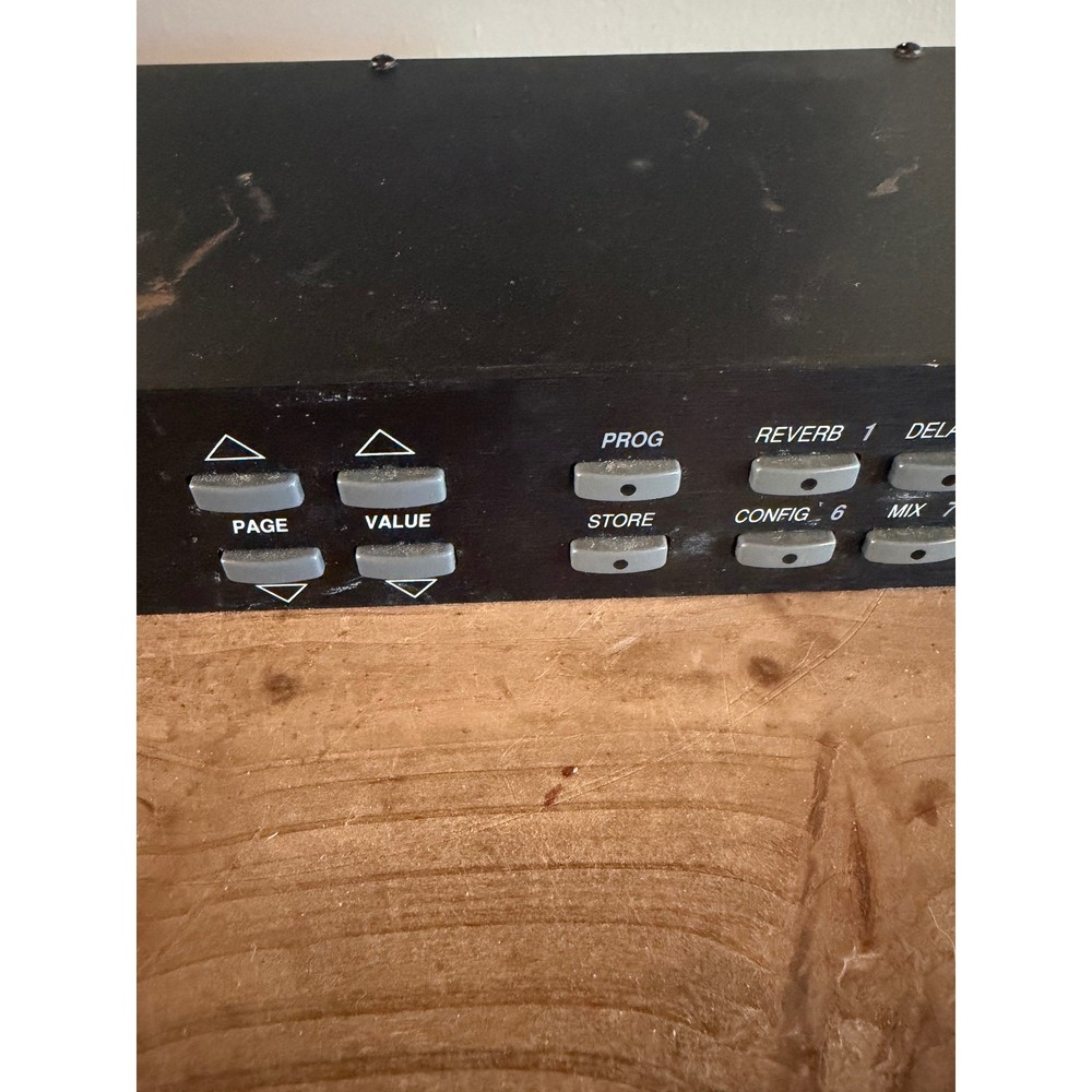 Alesis Quadraverb 20K Bandwidth Simultaneous Digital Effects Processor Rack