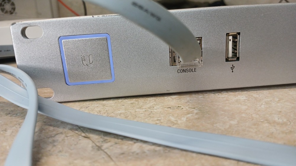 Ubiquiti Networks Unifi Security Gateway Pro 4 USG-PRO-4 *WORKING* *READ*