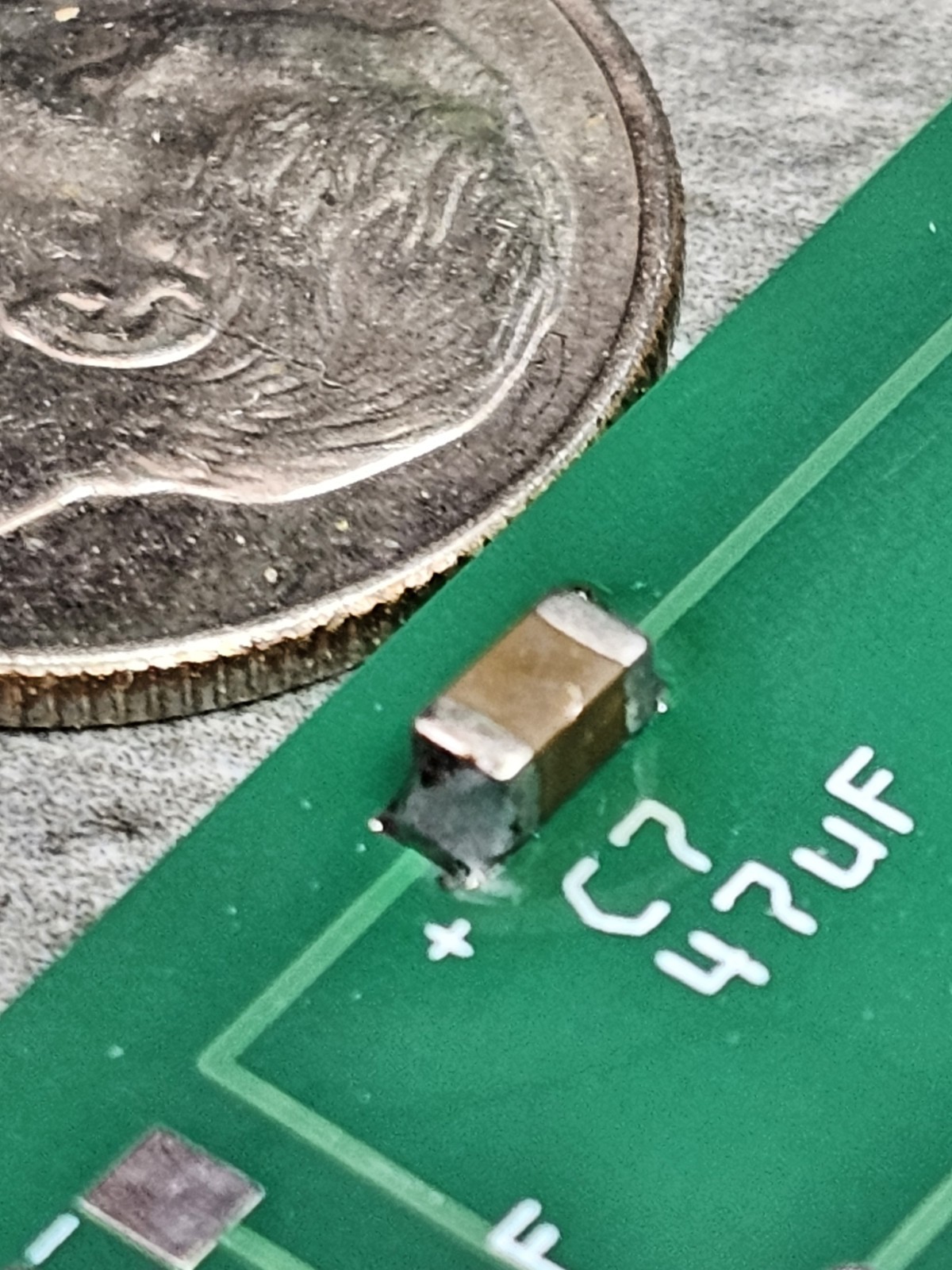 One IC 4 band Emergency Radio Kit. Receives AM FM SW1 SW2 It's a Fun DIY Kit !