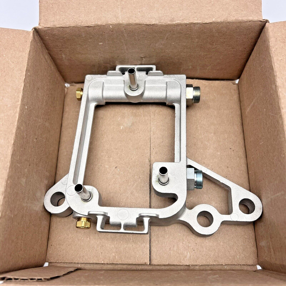 FUEL FILTER BASE ASSEMBLY RE61693
