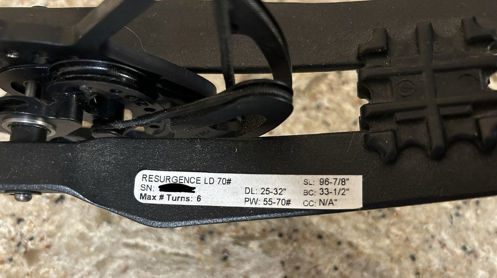 Black Bear Archery Resurgence Compound Bow LD - Right Hand