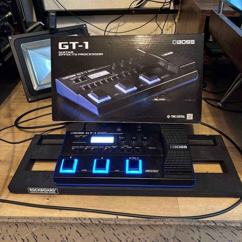 BOSS GT-1 GUITER EFFECTS Processor 806404