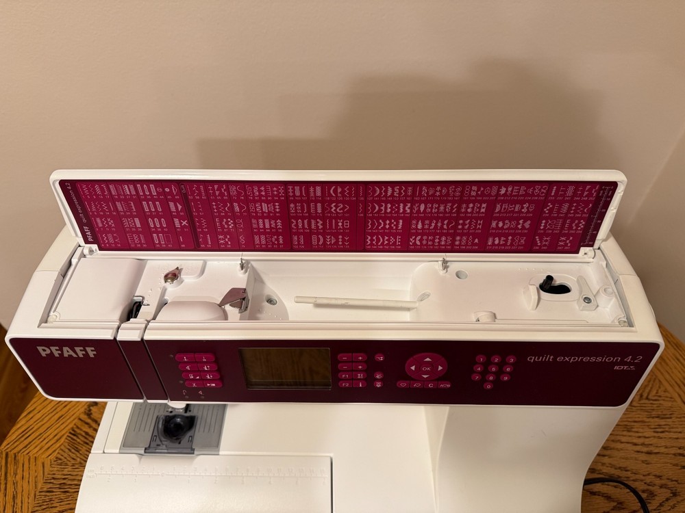 Pfaff Quilt Expression 4.2 Sewing Machine