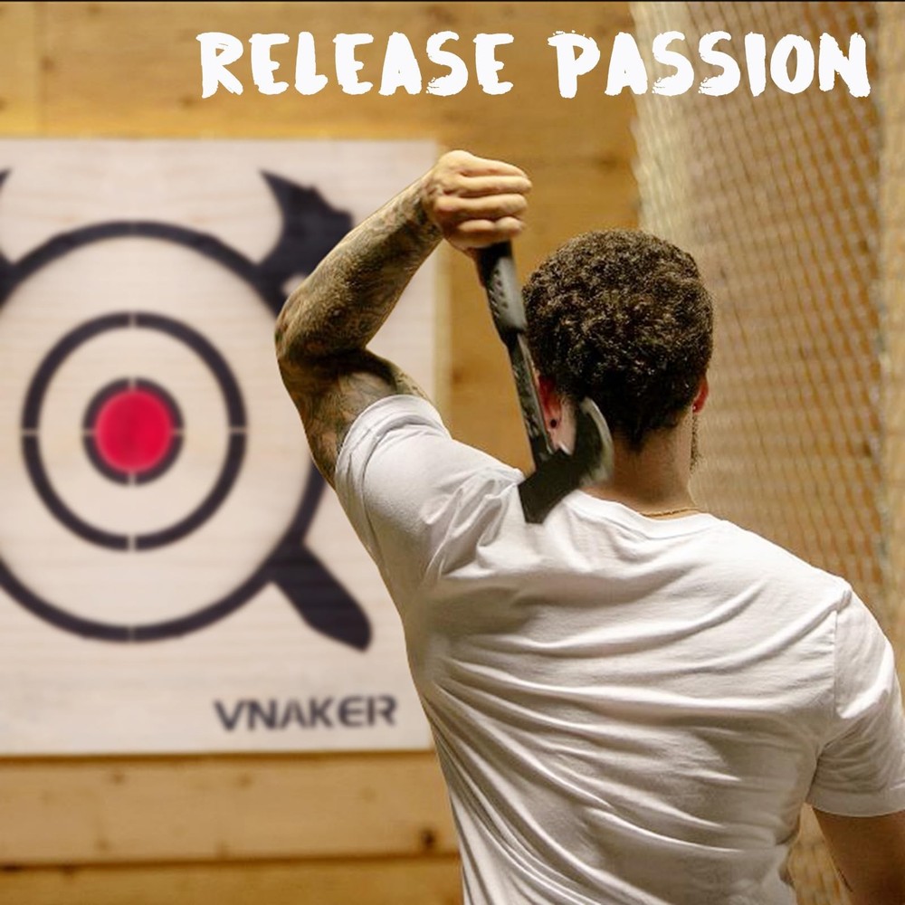 Wooden Axe Throwing Target & Throwing Target with Steel Chain