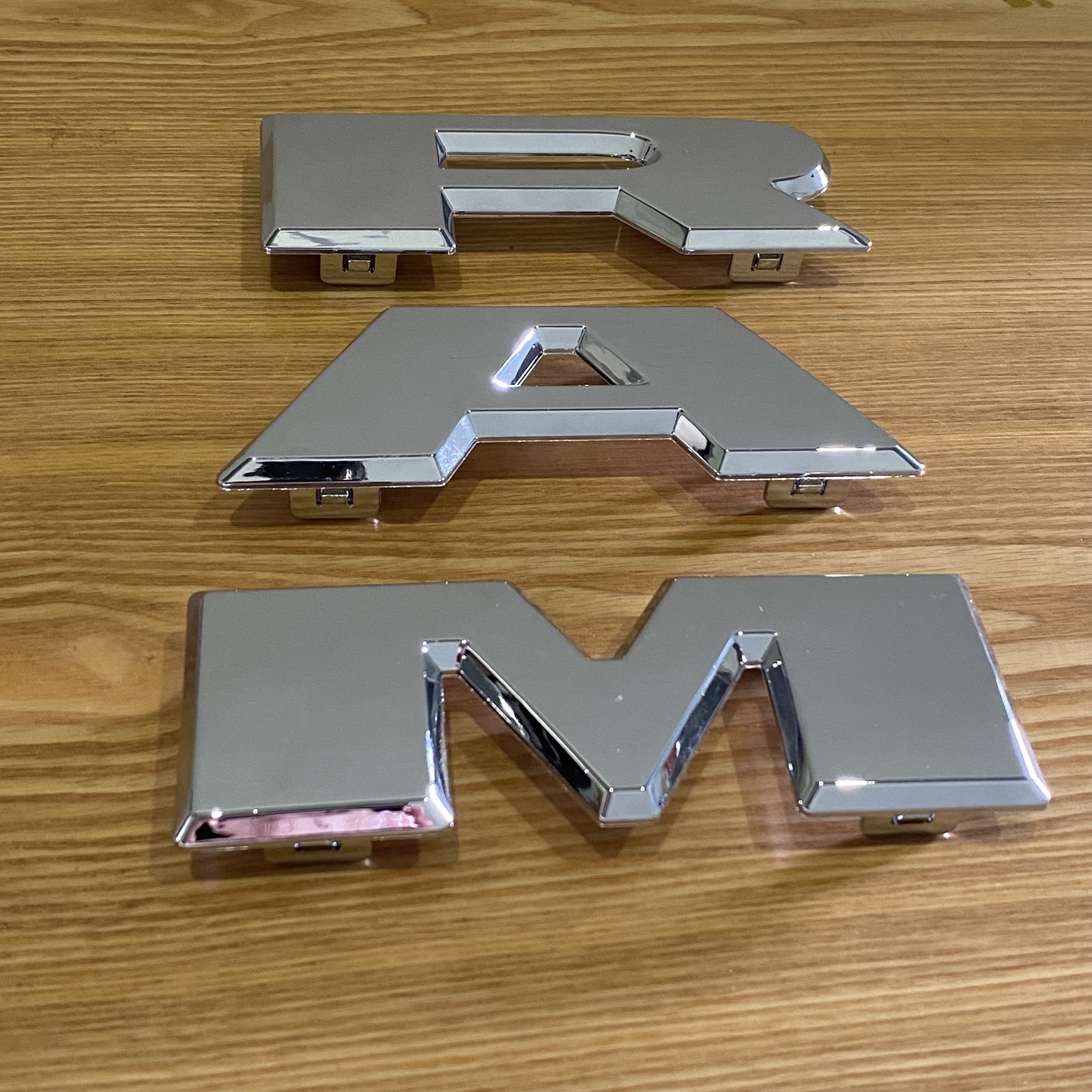 Front Grilles Emblem Letter For 2019-2023 RAM 1500 Grill Badge Chrome 68311411AA