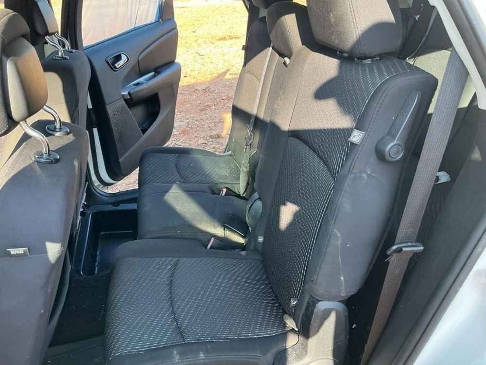 JOURNEY 2014 Glove Box 4708940