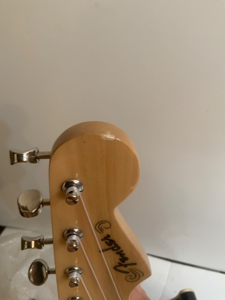 Fender Fullerton Strat Uke Sunburst Stratocaster Ukulele 🔥🔥🔥