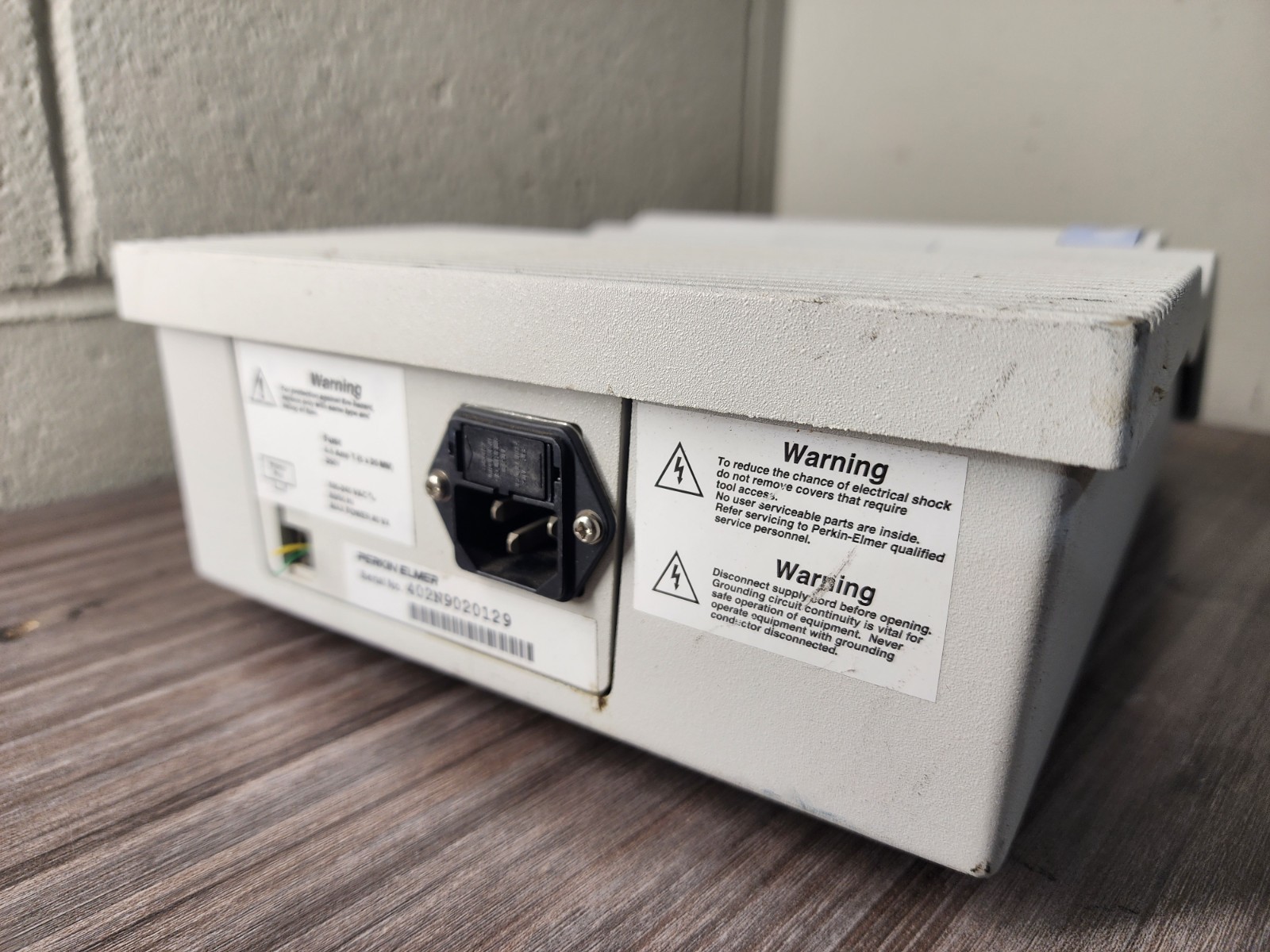 Perkin Elmer MBA 2000 UV/VIS Spectrometer N402-0050