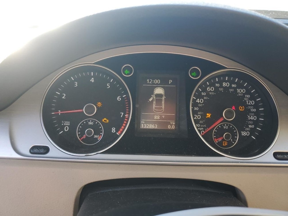 CC VOLKS 2015 Glove Box 4933300