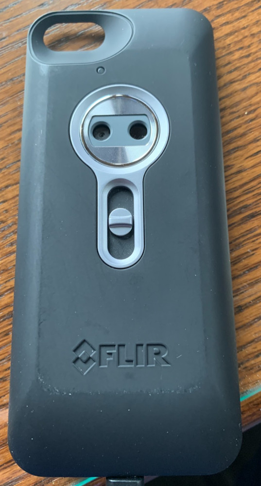 Complete thermal imaging system - FLIR ONE Thermal Camera and iPhone 5c
