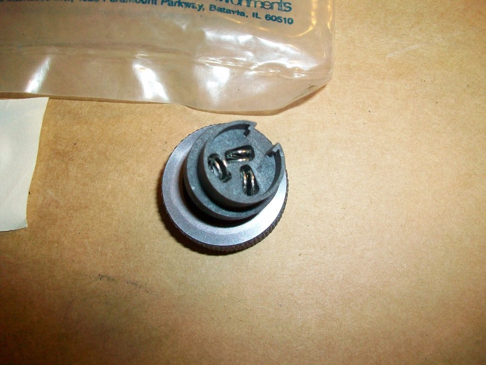 Industrial Interfaces Adaptor Plug 08820M01 NEW 3 POLE