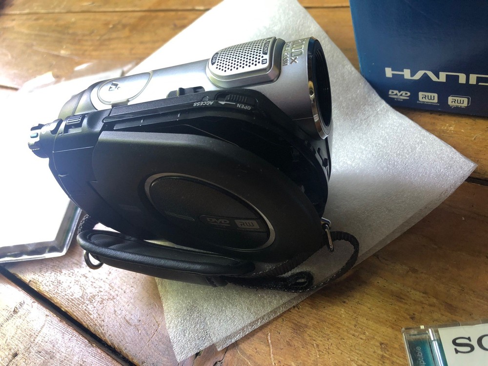 Sony Handycam DCR-DVD306E Camcorder