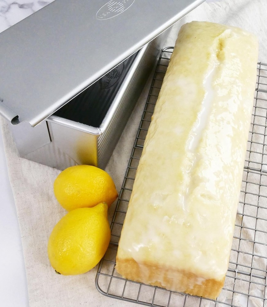 Versatile 13 x 4 Pullman Loaf Pan with Nonstick Coating - Ideal for Bread Lovers