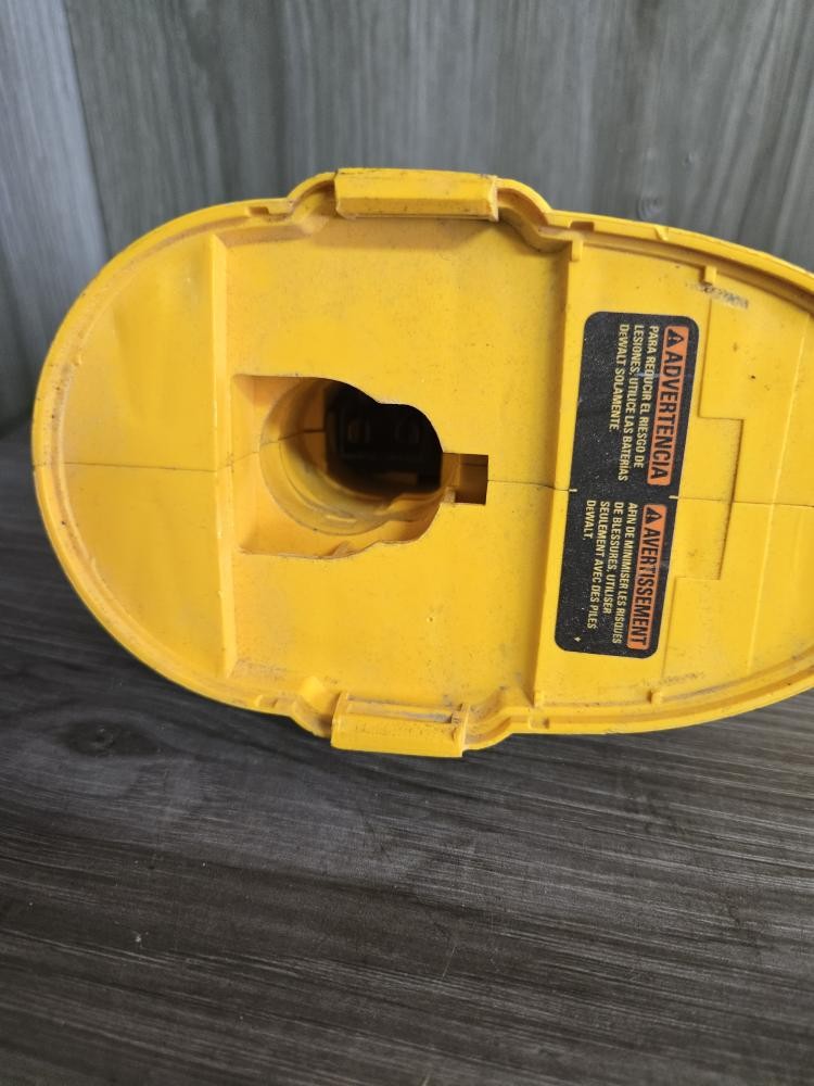 DEWALT DC385 (PSO040179)