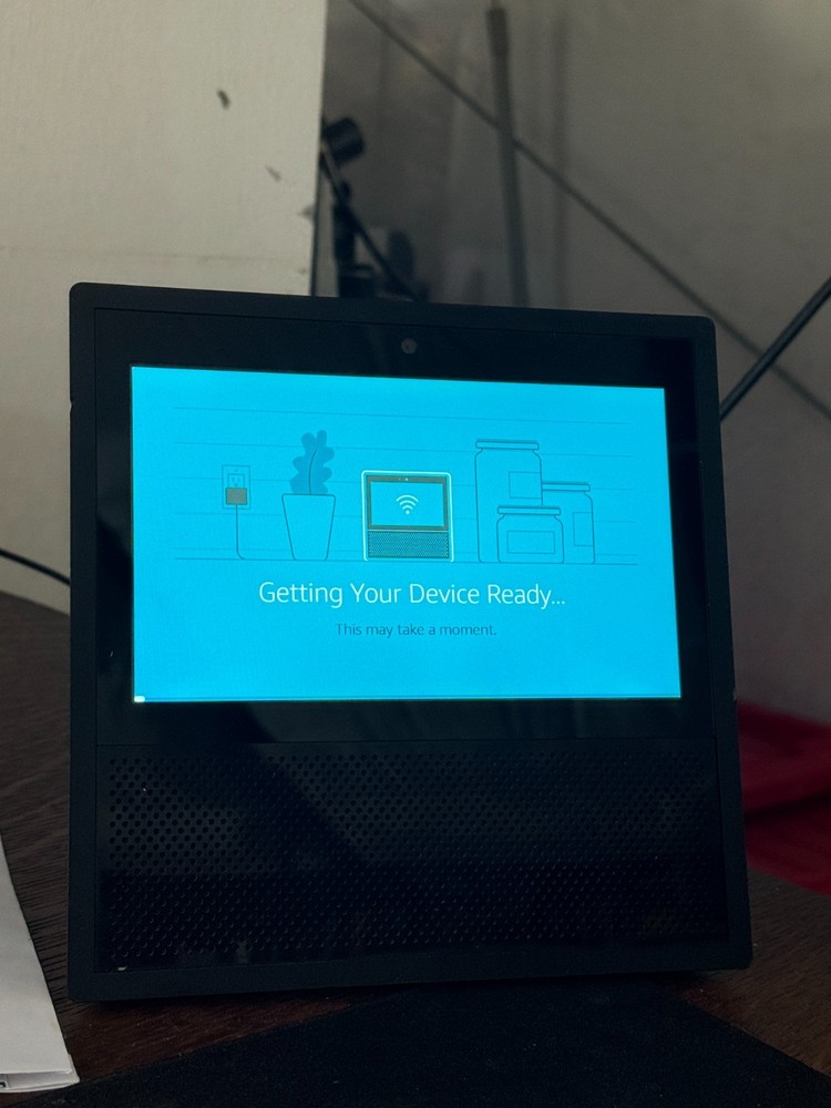 Amazon Echo Show 1st Gen Alexa Voice Control 7" Touchscreen, WiFi - Black