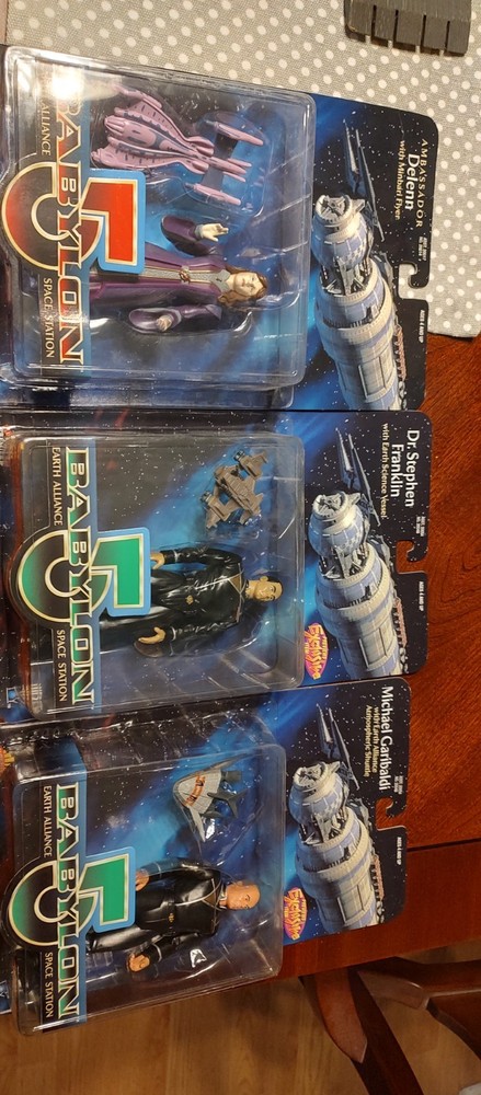 3 Babylon 5 Figurines Still In Package