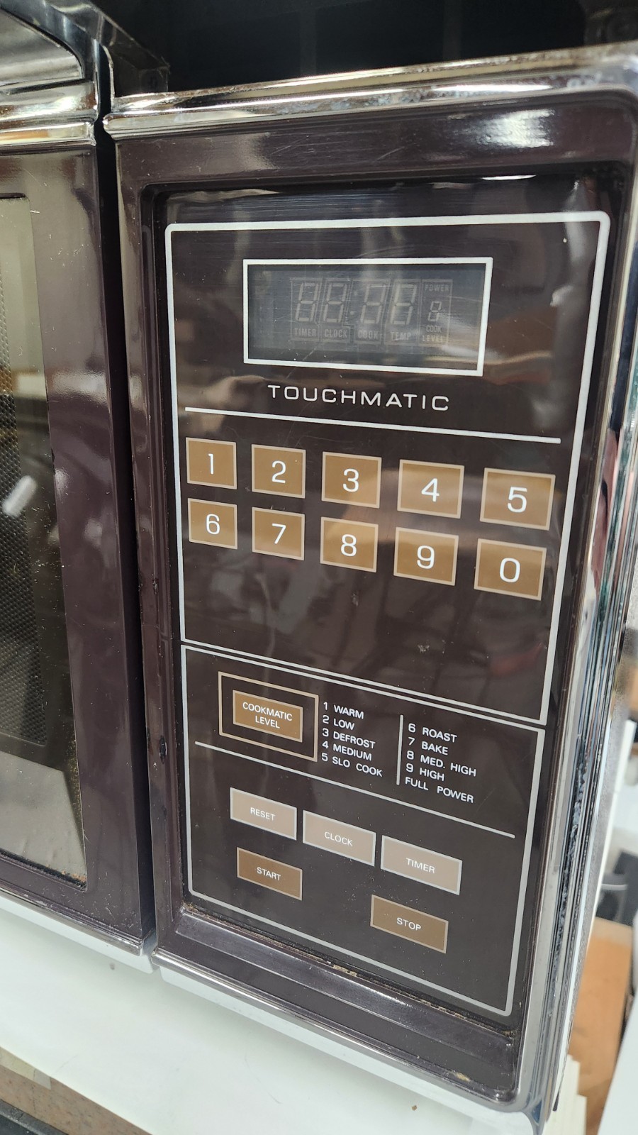 Chrome Amana Radarange Touchmatic Microwave RR-820 Very clean, orig box WORKS!