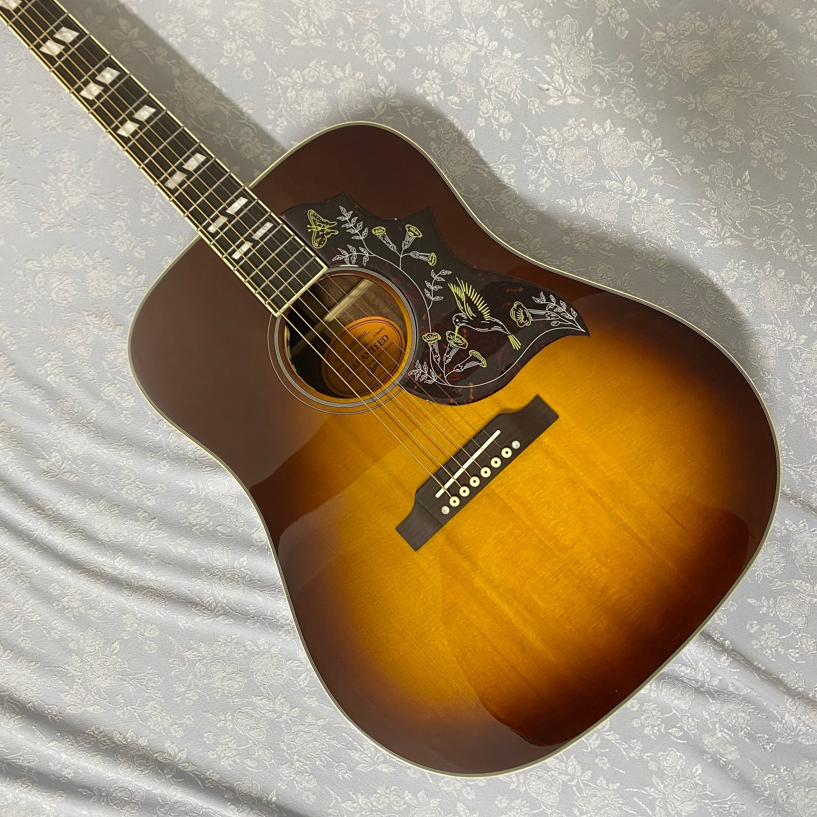 TS Hummingbird Acoustic guitar with pickup Solid spruce top real photo