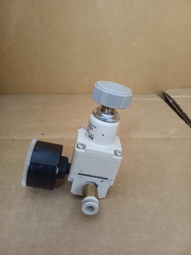 SMC Precision Regulator IR1000-F01