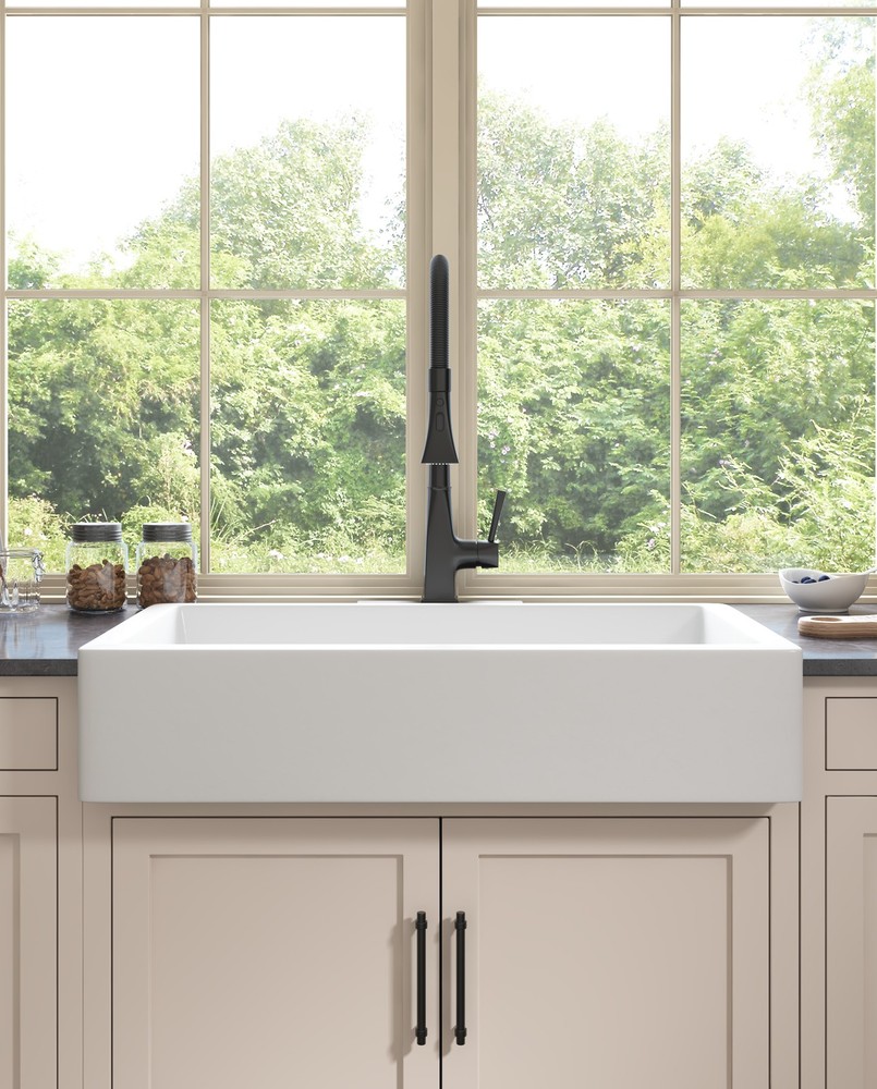 Pull-Out Spray Kitchen Faucet, High-Arc Single Handle 360° Swivel