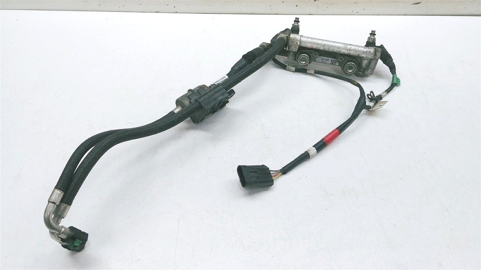 2014 Polaris Switchback Assault 800 #2 Fuel Rail Assy w Fuel Injectors & Harness