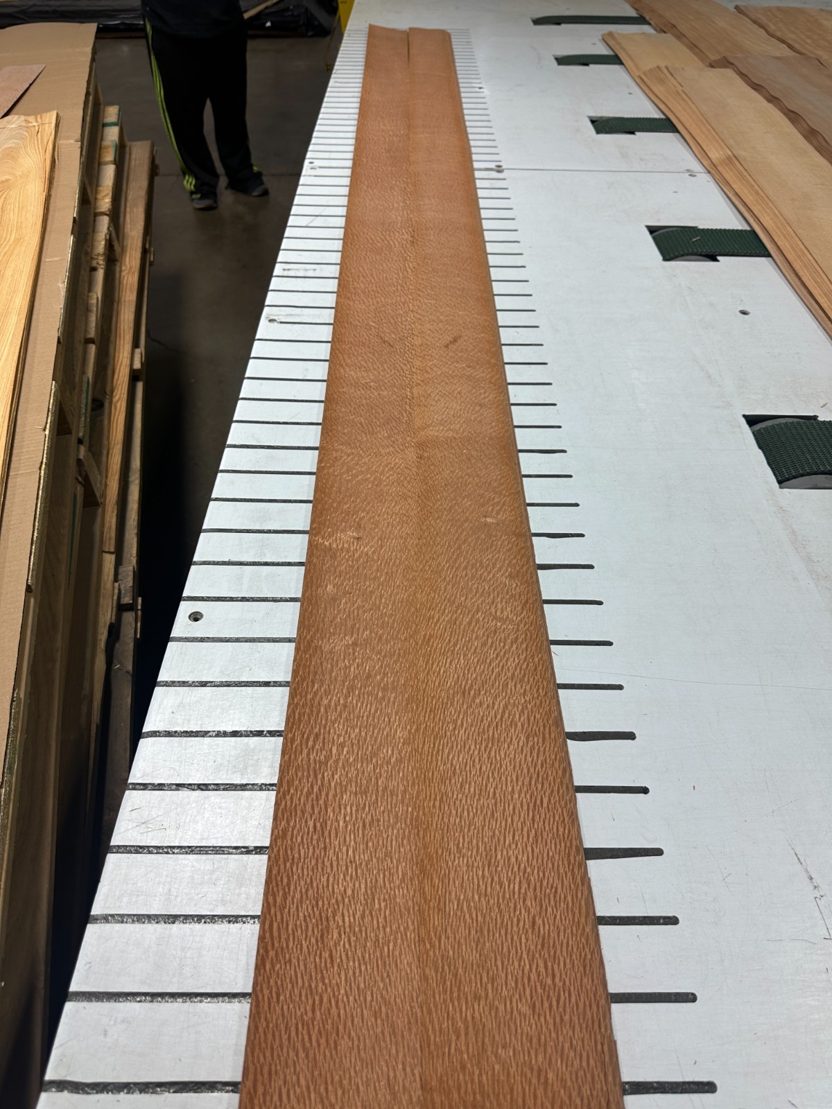 Lacewood Raw Wood Veneer 2 sheets 115'' x 4'' 919C