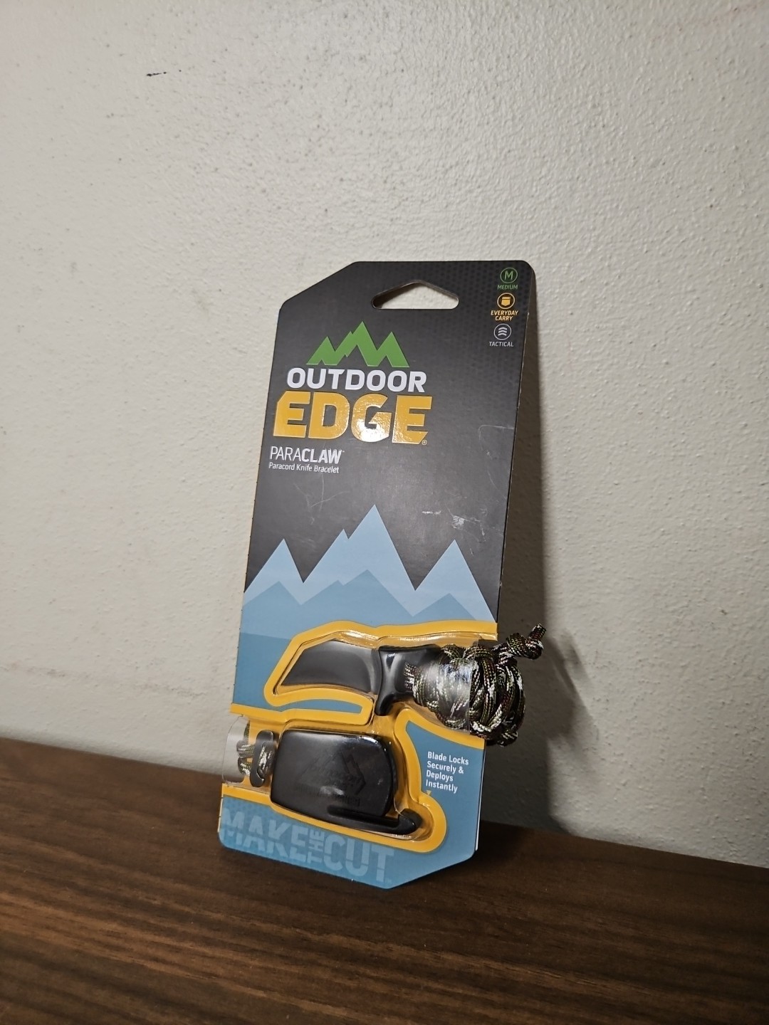 Outdoor Edge ParaClaw Medium Camo Paracord Knife Survival Bracelet Discontinued