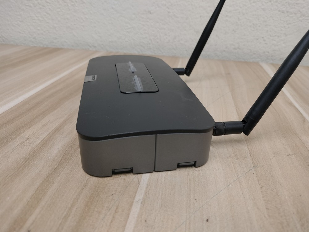 Barco R9861008 Clickshare Wireless Presentation System *NO Adapter*