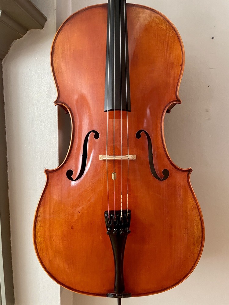 Jonathan Li cello by Eastman