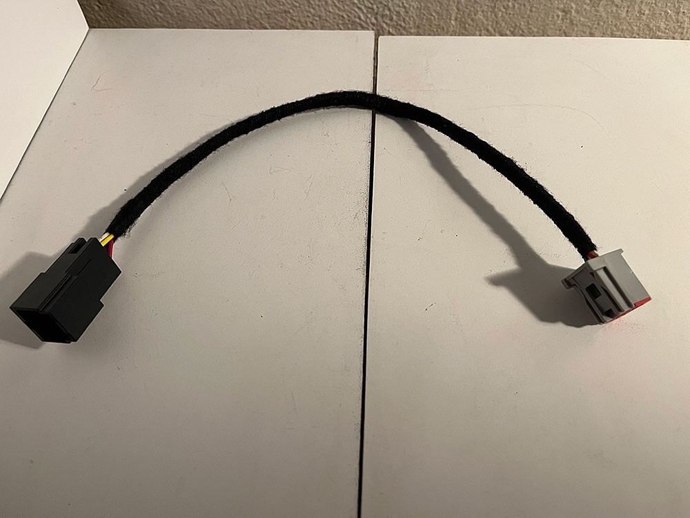 19-24 RAM 5 / 7 / 8.4" RADIO TO 12" UCONNECT 5 RADIO UPGRADE WIRING HARNESS KIT