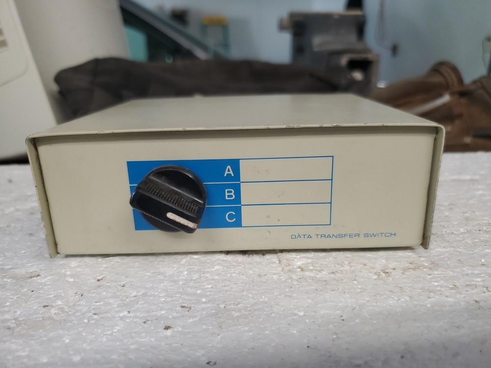 RS-232 3-way DB25 Transfer Switch