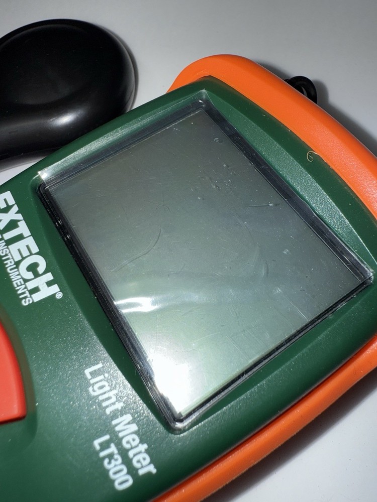 New! Extech Instruments LT300 Light Meter