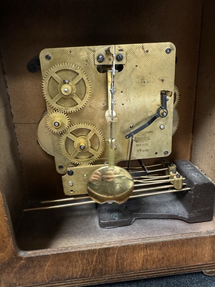 Cuckoo Clock MFG W/ Twist Wind up Key