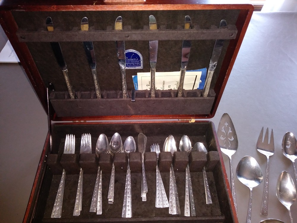 Silver Set- Rogers Brothers- Silver Leaf Pattern
