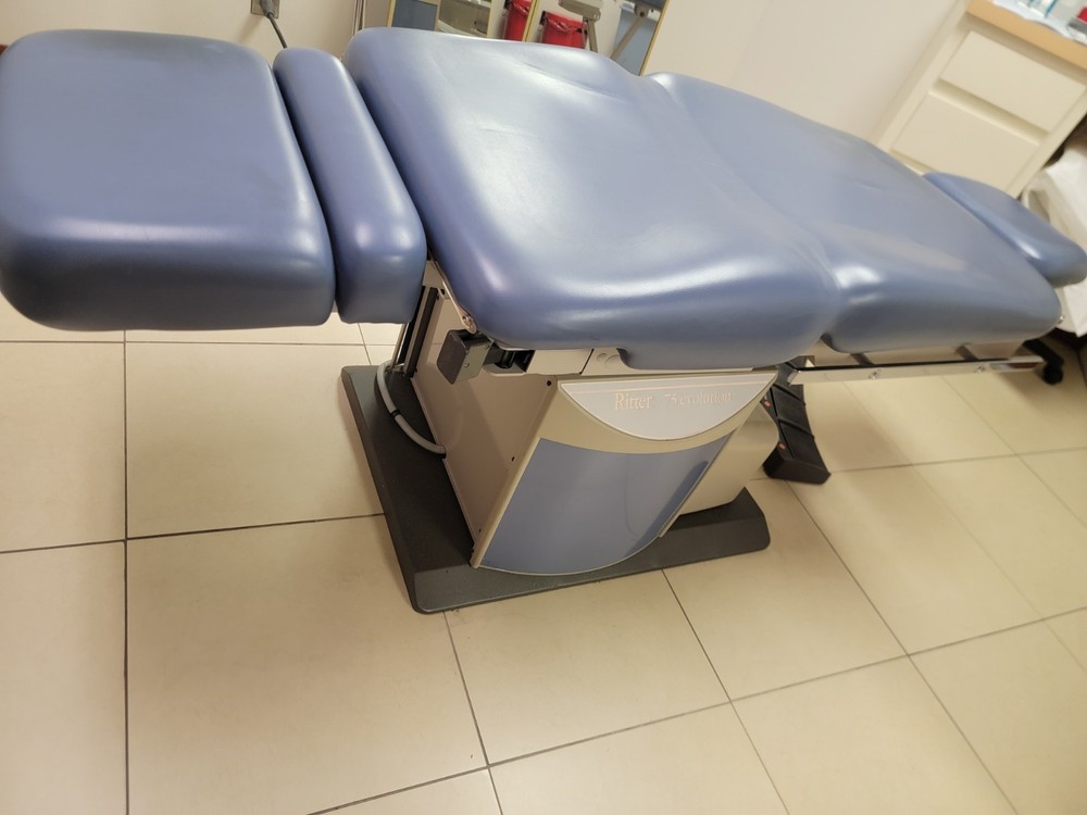 Ritter 75 Evolution Exam Table Blue Medical General Practice. NEED GONE ASAP
