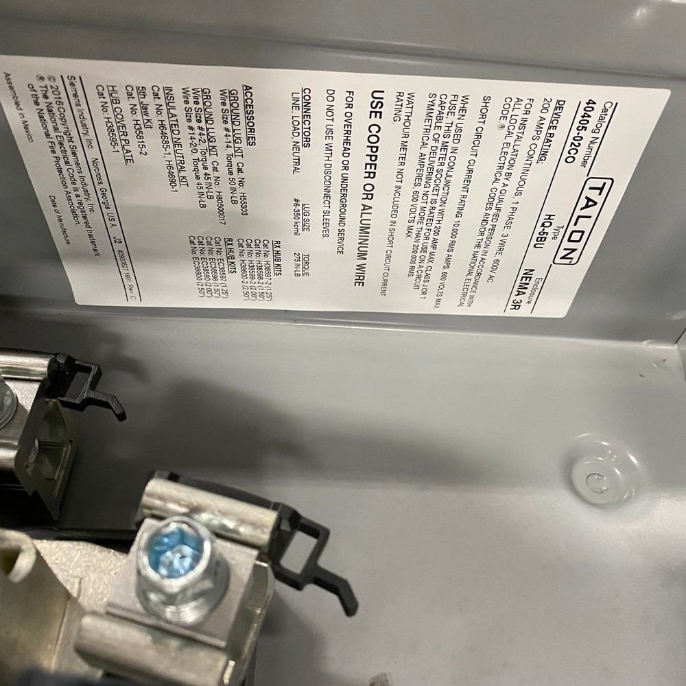 TALON 40405-02CO 200 Amp Ringless Meter Socket, 1 Phase, 5 Jaw *