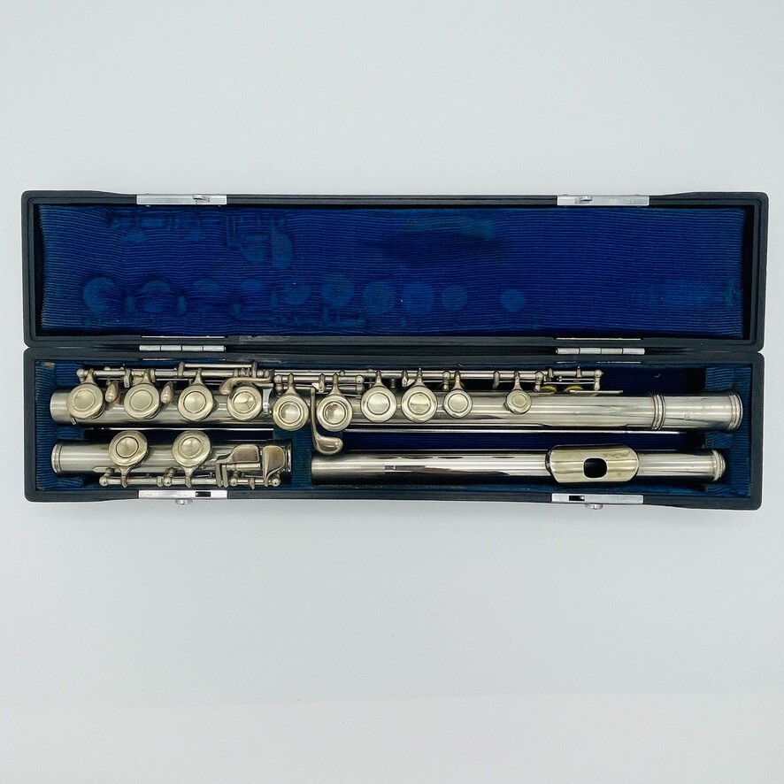 YAMAHA YFL-23 Flute Second hand NICKEL SILVER INSTRUMENT with case From JAPAN