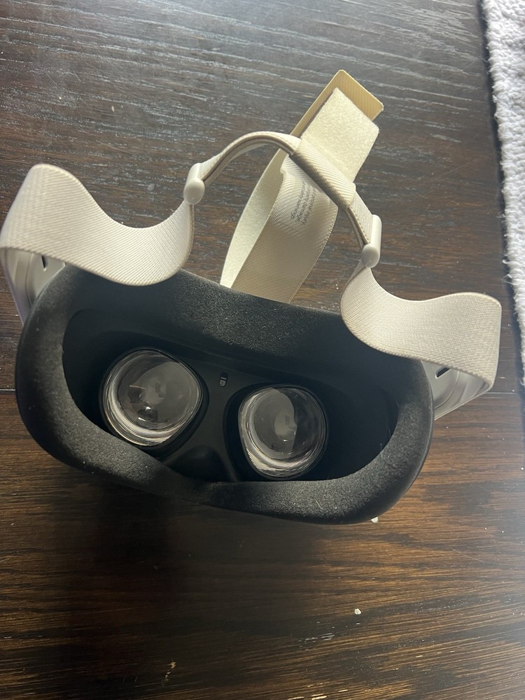 Oculus Quest 2 Virtual Reality Headset 128GB (headset Only)