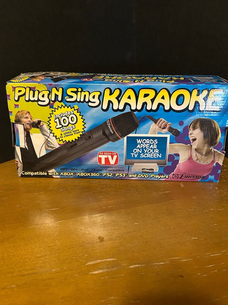 Emerson Plug 'N Sing Karaoke microphone, specifically model M212