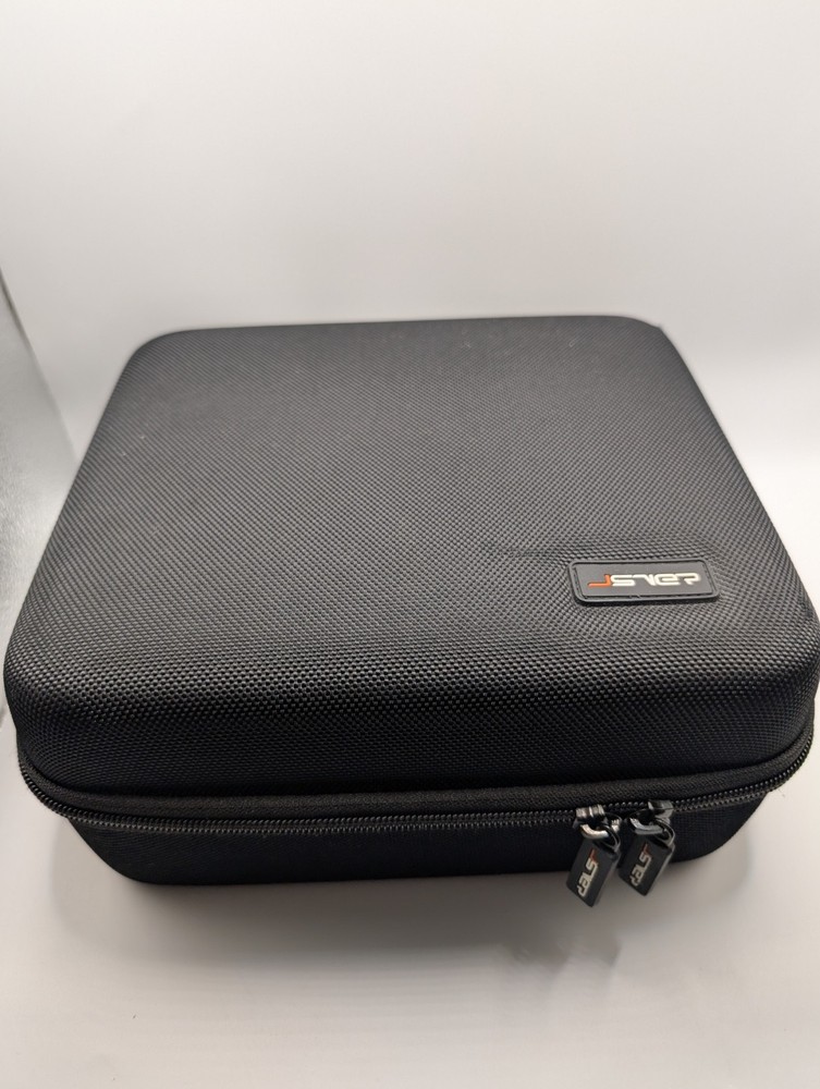 Oculus Go Virtual Reality Headset 32GB - INCLUDES CARRYING CASE