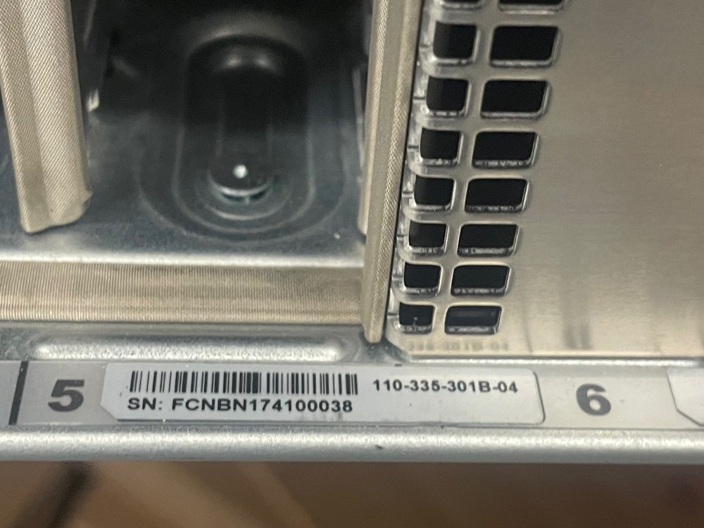 EMC DD6800 110-335-301B SERVICE PROCESSOR. NO MEMORY. DAMAGE TO HANDLE.