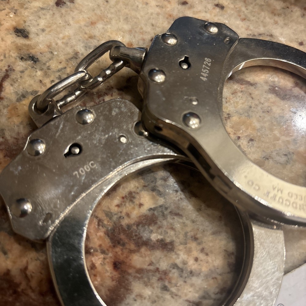 Peerless Handcuff Company Model 700 Handcuff Chain Link