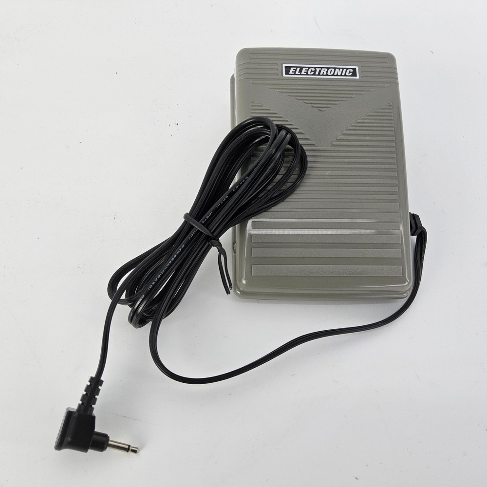 PFAFF Creative 7570 Sewing Embroidery Machine